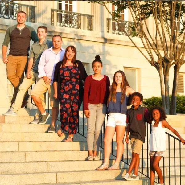 Kita Family of 8 in Downtown Wilmington North Carolina